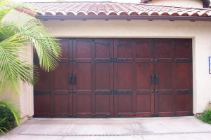 Four-Tips-for-Purchasing-a-New-Garage-Door